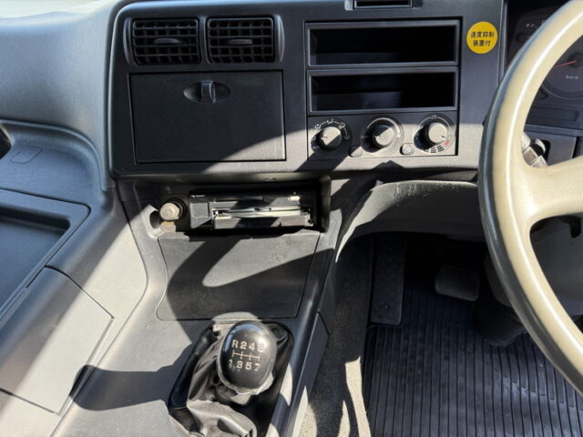 スーパーグレート：ウィング：アルミホイール：架装多数：国産エンジン：7速MT