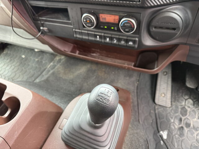 日野：17レンジャー：ハイルーフ：ウィング：6200ワイド：リア門口ステンレス