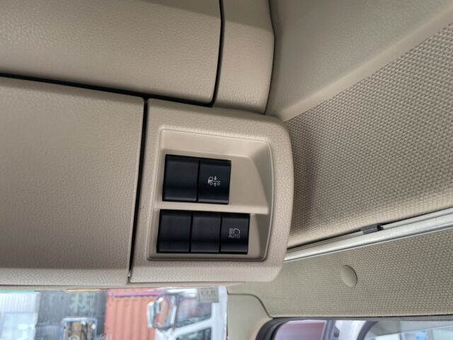 日野　17プロフィア　トラクターヘッド　架装多数　ハイルーフ