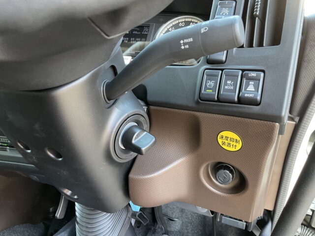 いすゞ　ギガ　ハイルーフ　ウィング　未使用車　アルミホイール　メッキ多数