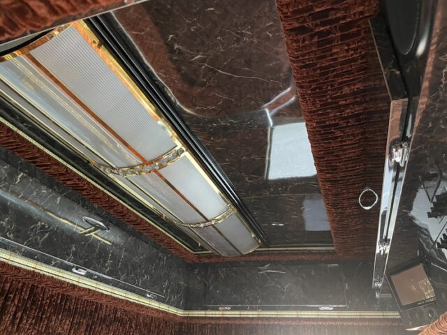 スーパーグレート　ハイルーフ　トレーラーヘッド　架装多数　ブタ鼻　7速MT