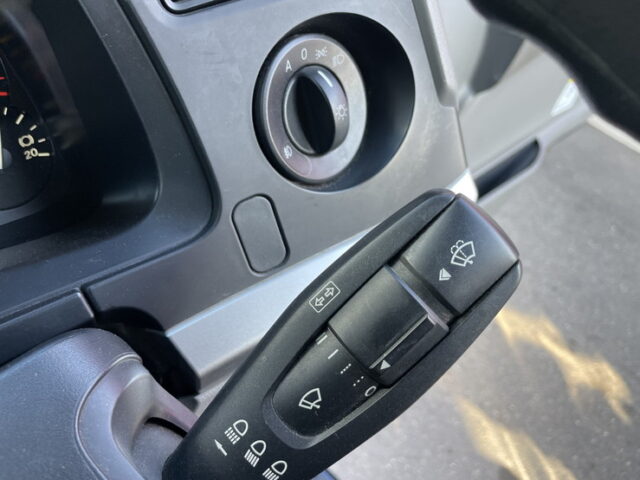 17スーパーグレート　ハイルーフ　トレーラーヘッド　第5輪荷重11.500㎏　アルミホイール