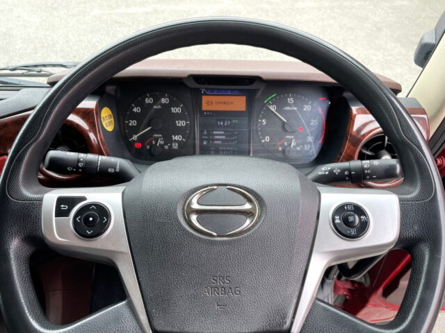 日野　17プロフィア　ハイルーフ　ウィング　7速MT　380馬力　エンジン交換済