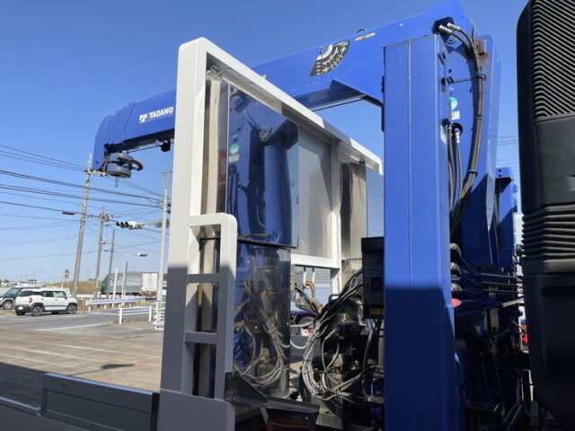 日野：プロフィア：ハイジャッキセルフ：アルミホイール：ステンレスサイドバンパー：TADANO４段クレーン