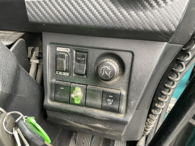 日野：17プロフィア：冷凍ウィング：7MT：リア門口ステンレス：サイドバンパーステンレス：ステンレス架装多数：メッキパーツ多数