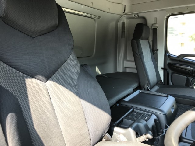 【162】日野プロフィア　低床　アルミウイング　リヤエアサス