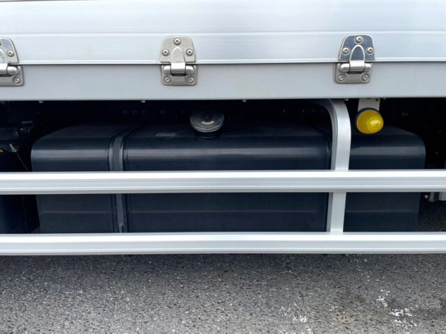 H30 プロフィア　アルミウィング　リア門口ステンレス　