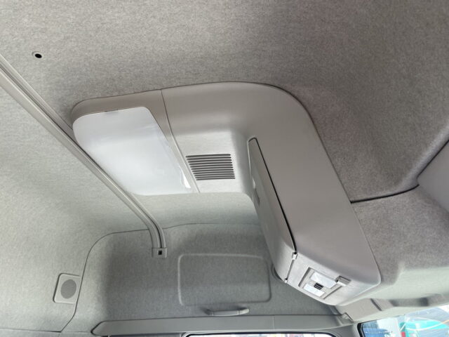 17スーパーグレート　ハイルーフ　冷凍ウィング　未登録未使用　造りボディ　格納ゲート付