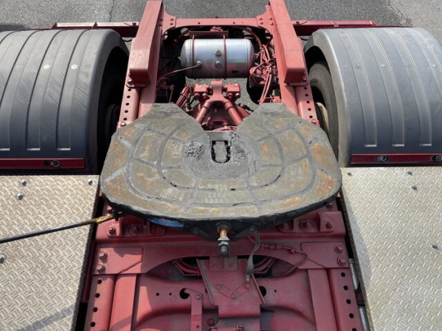 日野:17プロフィア:ハイルーフ:トレーラーヘッド:PTO付:ダンプレバー:メッキ多数