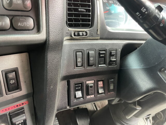 日野：プロフィア：ハイルーフ：ウィング：メッキ多数：ステンレス多数　