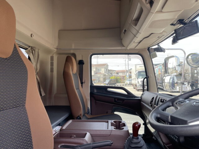 日野：17レンジャー：ハイルーフ：ウィング：6200ワイド：エアサス：格納ゲート