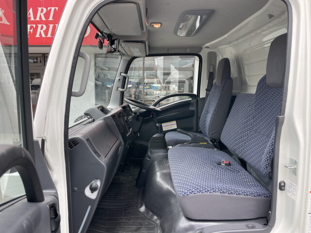 いすゞ　エルフ　アルミバン　低走行　ワイド　跳上ゲート　150馬力