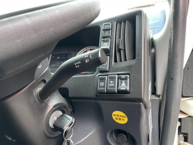 いすゞ：ギガ：ハイルーフ：ウィング：メッキ多数：アルミホイール：スムーサー