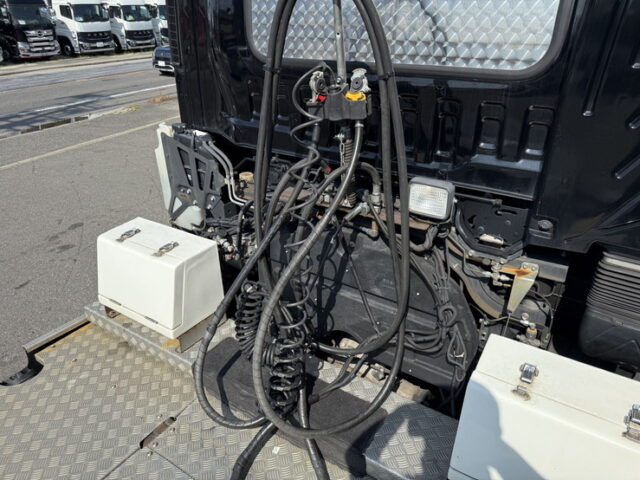 いすゞ：ギガ：ハイルーフ：トレーラーヘッド：アルミホイール：スムーサー