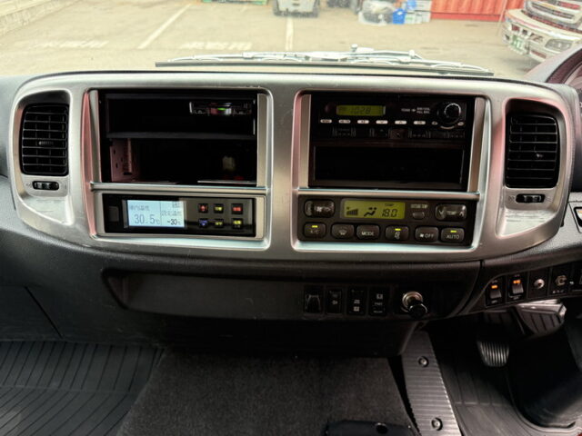 日野：レンジャープロ：ハイルーフ：冷凍バン：左観音扉：キーストン床：エアサス