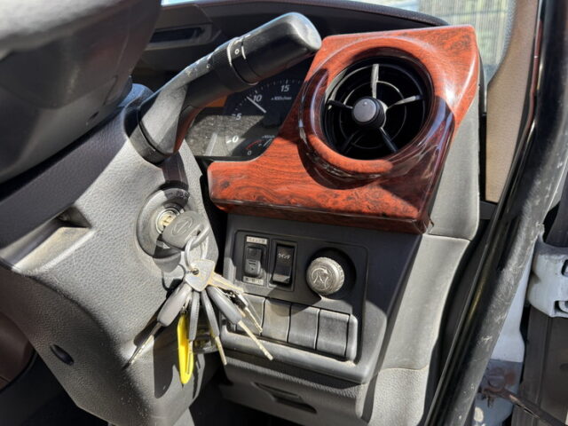 日野：17プロフィア：ハイルーフ：ウィング：リア門口ステンレス