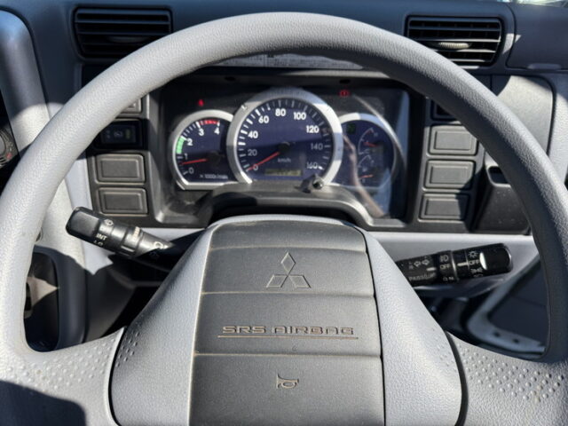 キャンター：平ボデー：標準幅：10尺長：カスタム：オートマ：煤焼き有：150馬力