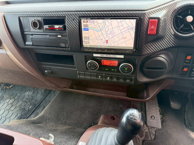 日野：17レンジャー：ハイルーフ：ウィング：6200ワイド：格納ゲート：エアサス