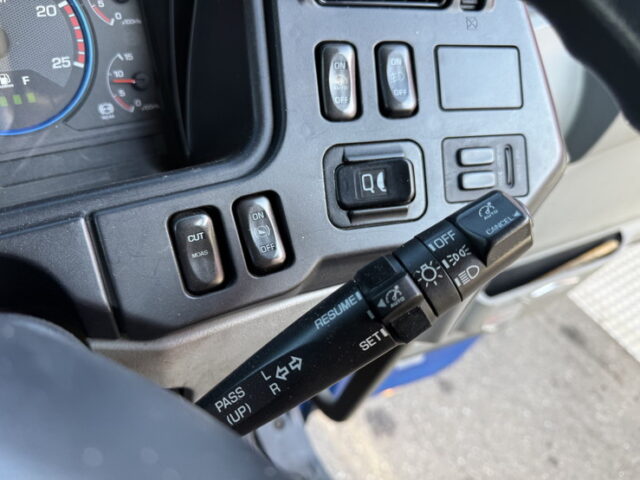 スーパーグレート：ウィング：メッキ多数：アルミホイール：ステンレス床：7速MT