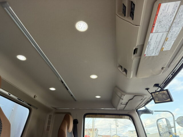 日野:17レンジャー:冷凍バン:菱重製冷凍機TDJS50DC:格納ゲート:アルミシマ床