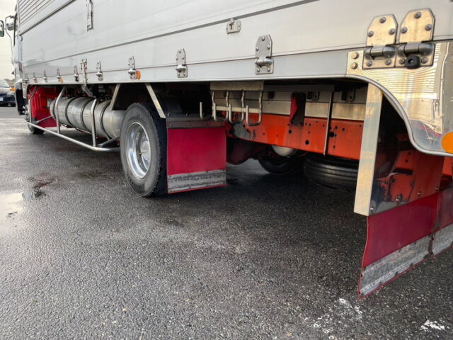 日野　レンジャープロ　ハイルーフ　240馬力　アルミウィング　　寝台メッキ　ステンレス多数　