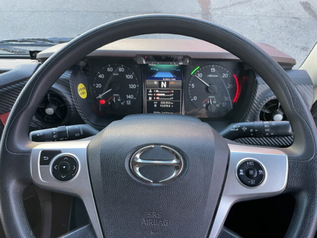 日野　17プロフィア　ハイルーフ　トレーラーヘッド　E13Cエンジン　450馬力