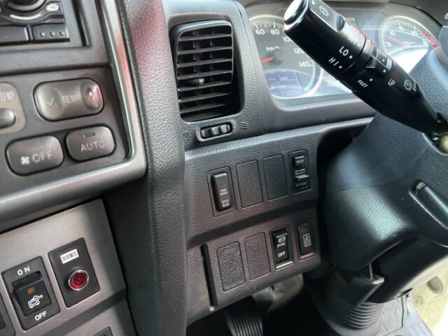 日野　プロフィア　冷凍ウィング　10輪　ジョロ4キーストン　7速　380馬力