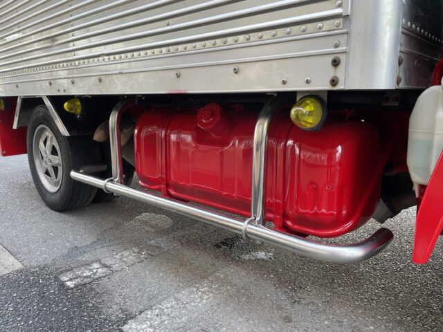 いすゞ　エルフ　アルミバン　5MT　サイドドア　ステンレスサイドバンパー　ステンレスリアバンパー　