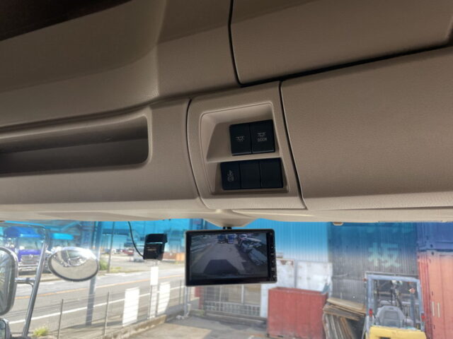 日野　17プロフィア　ハイルーフ　ウィング　リア門口ステンレス　アルミホイール