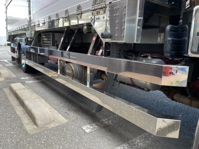 三菱ふそう　ファイター　ハイルーフ　冷凍ウィング　ヤマダボディ　ステンレスサイドバンパー　