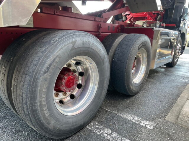 日野　17プロフィア　ダンプ　ハイルーフ　Ｌゲート　メッキ多数