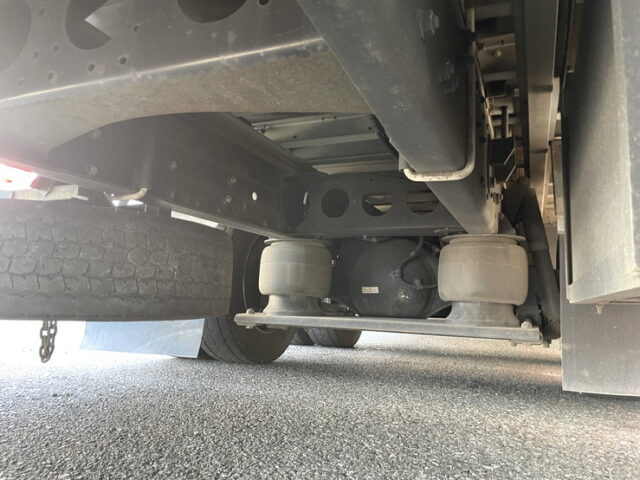 三菱ふそう：スーパーグレート：ハイルーフ：アルミウィング：メッキ多数：木床：AT：394馬力