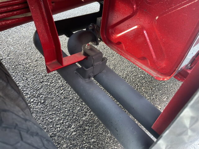 いすゞ：エルフ：造り平ボディ：内装生地張り：5MT：オバＱバンパー：フロントバイザー：架装多数