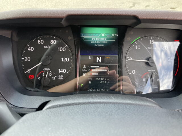 日野：17プロフィア：ハイルーフ：メッキ多数：アルミホイール：リア門口ステンレス