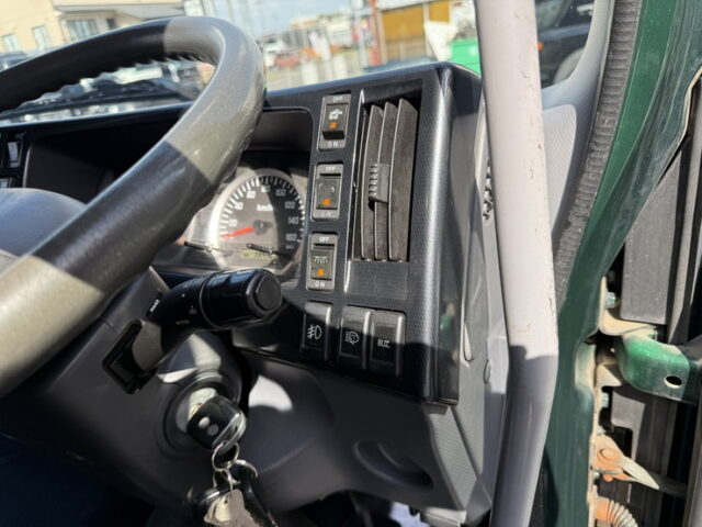 フォワード：ウィング：6700セミワイド：エアサス：90アオリ：6発ターボ：希少車