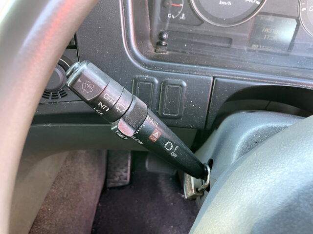 スーパーグレート　冷凍ウィング　90アオリ　木床　国産エンジン　7速MT