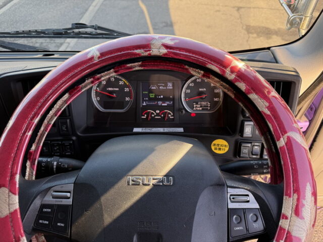 いすゞ：ギガ：ハイルーフ：ウィング：メッキ多数：ステンレス多数：エアローラー