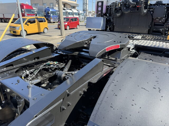 現行スーパーグレート：スーパーハイルーフ：トレーラーヘッド：未使用：プレミアムライン