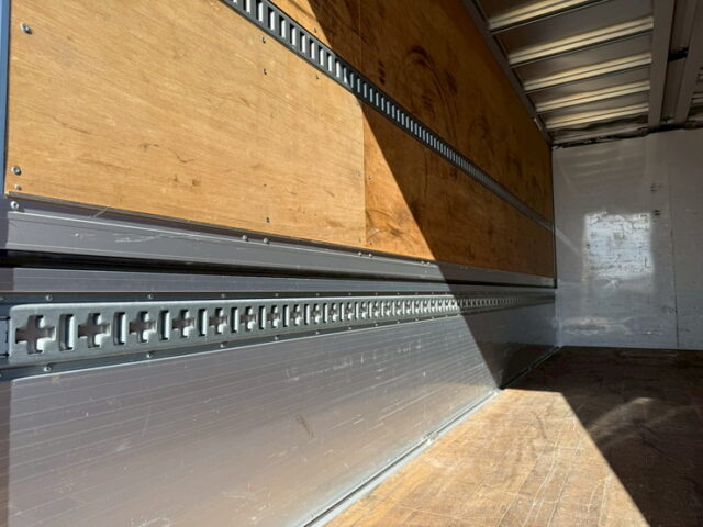 日野：17レンジャー：ウィング：6200ワイド：エアサス：格納ゲート