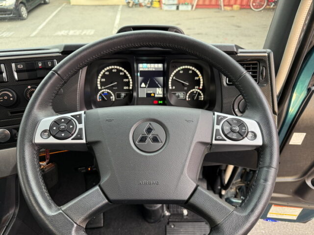 17スーパーグレート：ハイルーフ：ウィング：プレミアムライン：リア門口ステンレス