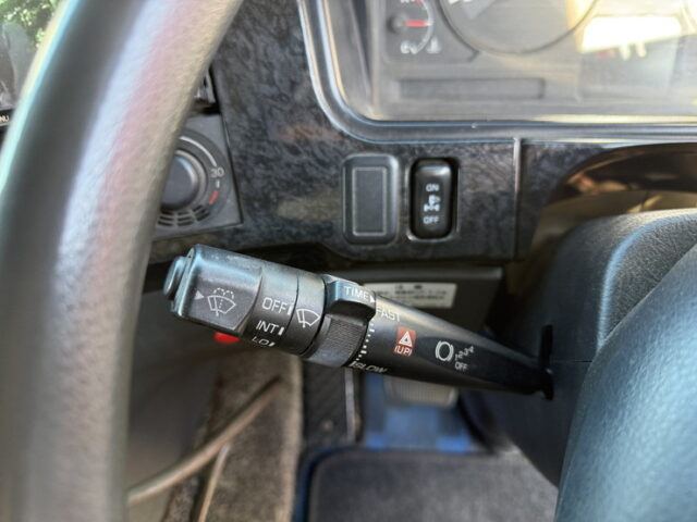 スーパーグレート：ハイルーフ：アームロール：40立米：架装多数：煙突マフラー(ダミー)