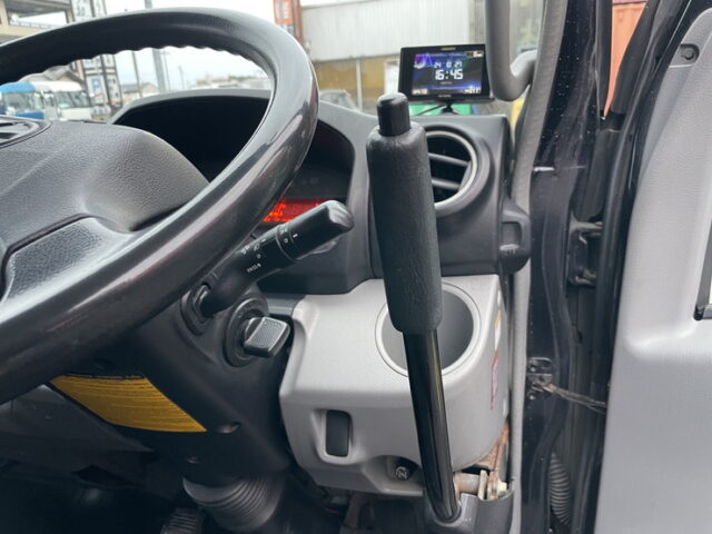 日野　デュトロ　標準幅　10尺　ダンプ　架装多数　エアー式バンパー昇降機　150馬力