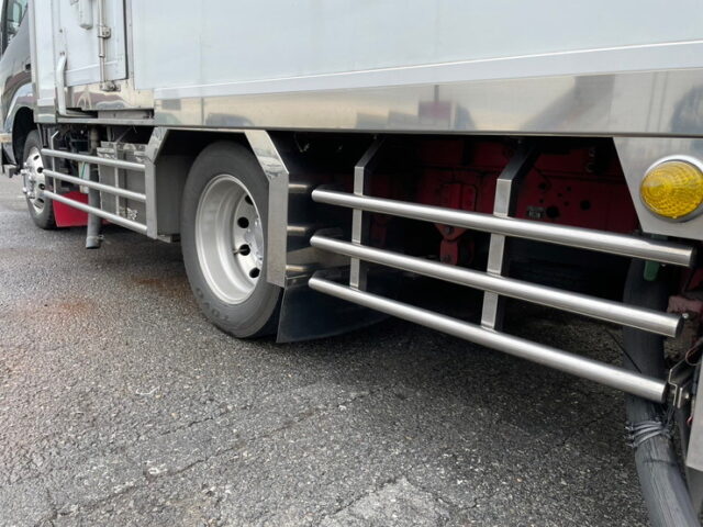 日野　デュトロ　冷凍バン　横扉　オバＱバンパー　ステンレス多数　キーストン