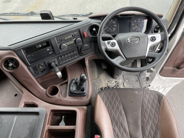 日野：プロフィア：ハイジャッキセルフ：アルミホイール：ステンレスサイドバンパー：TADANO４段クレーン