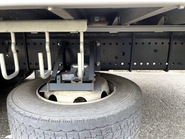 H30 プロフィア　アルミウィング　リア門口ステンレス　