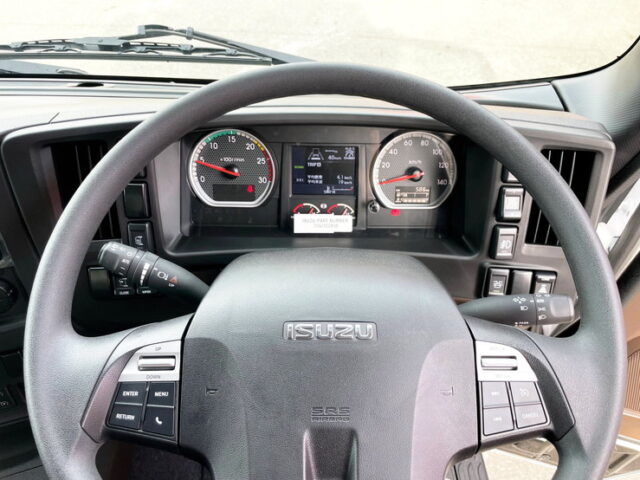 いすゞ　ギガ　登録済み未使用車　ハイルーフ　リア門工ステンレス　アルミホイール