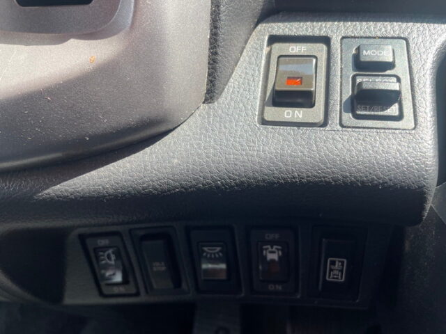 日野　レンジャープロ　冷凍ウィング　ステンレスサイドバンパー　メッキパーツ多数