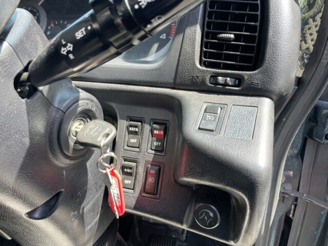 日野　レンジャープロ　ハイルーフ　冷凍ウィング　90アオリ　6400ボデー　架装多数