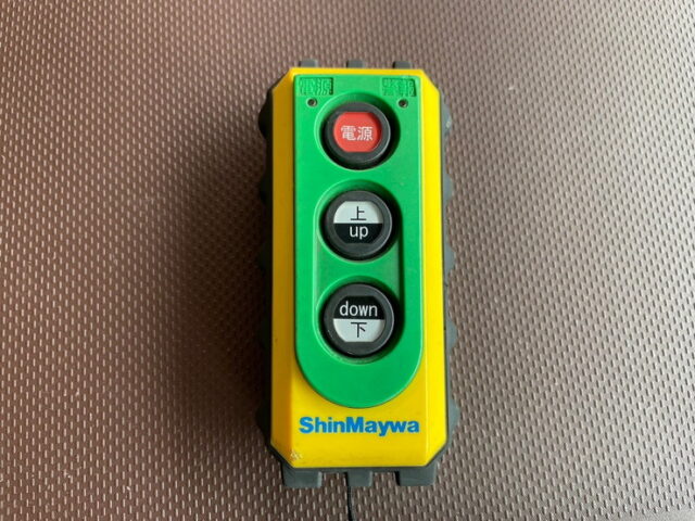 日野　17レンジャー　冷凍バン　格納パワーゲート　240馬力　キーストン　６MT