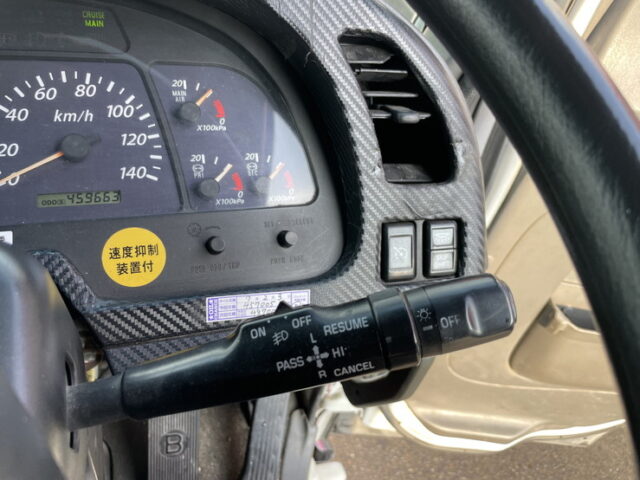 いすゞ：ギガ：冷凍ウィング：菱重製直結冷凍機：ジョロダーレール4列：アルミシマ床